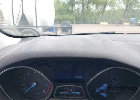 2013 Ford Focus Se z USA, uszkodzony, nr VIN 1FADP3K23DL311493